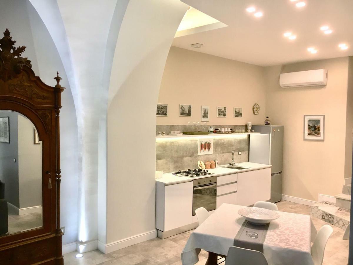 Dimora Del Papa Apartment Catania Exterior photo